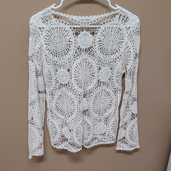 Cream Crocheted Sweater 🤎 - Picture 5 of 9